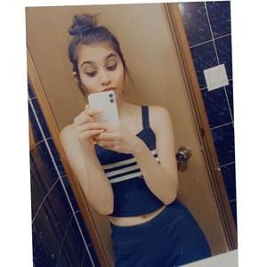 Meet your Posher, Aarti